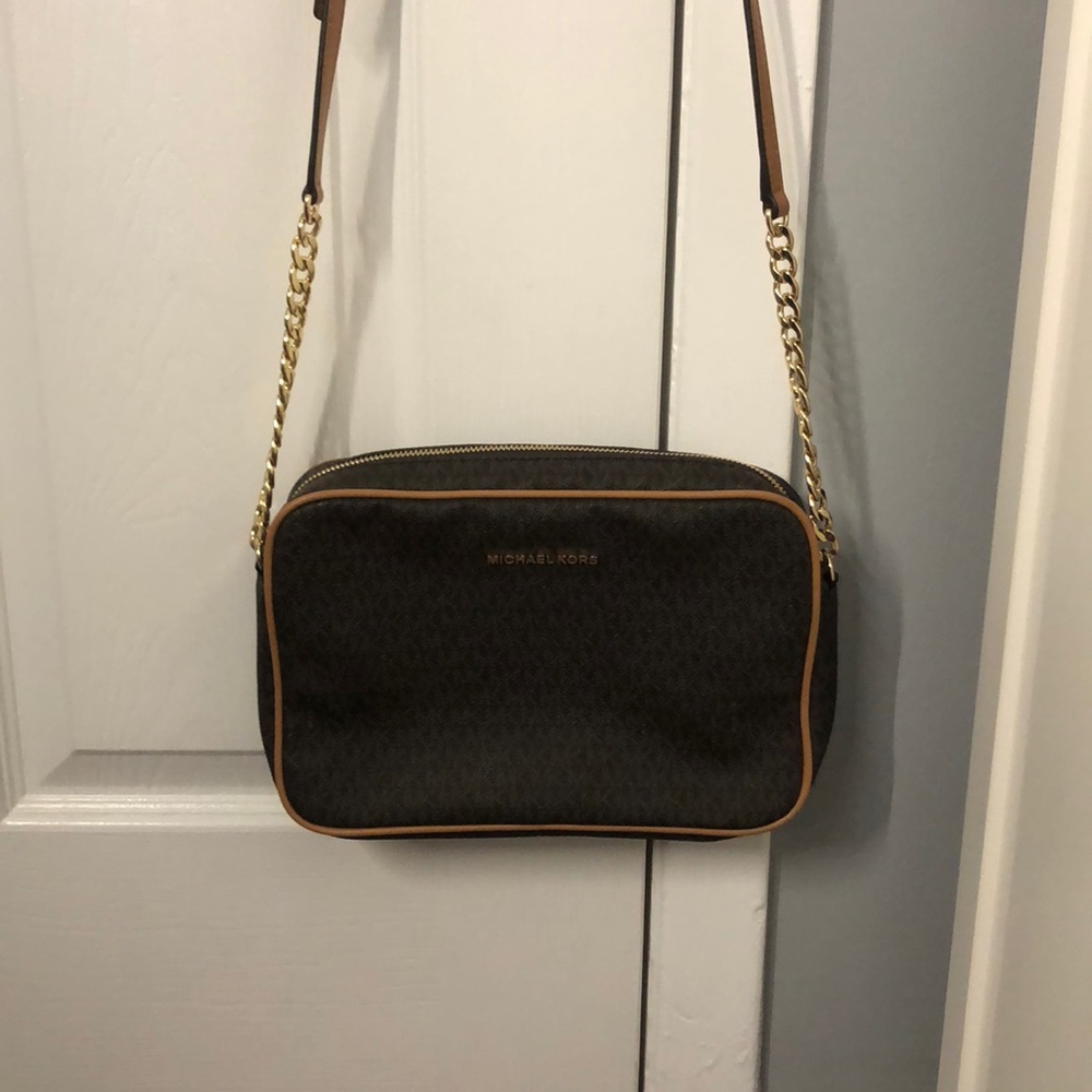 Michael Kors adjustable strap crossbody bag